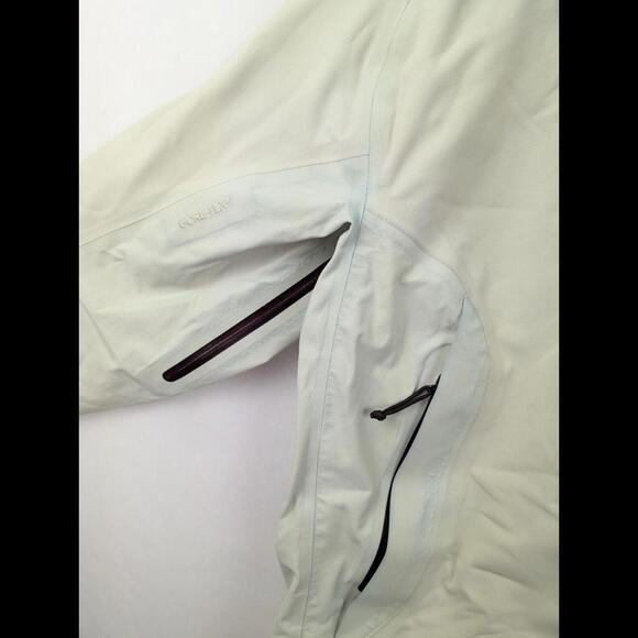 [SOLD] ARC'TERYX 2010 Womens US M SCARABEE Recco Ski Jacket Shell White Tea GTX - Picture 6 of 15